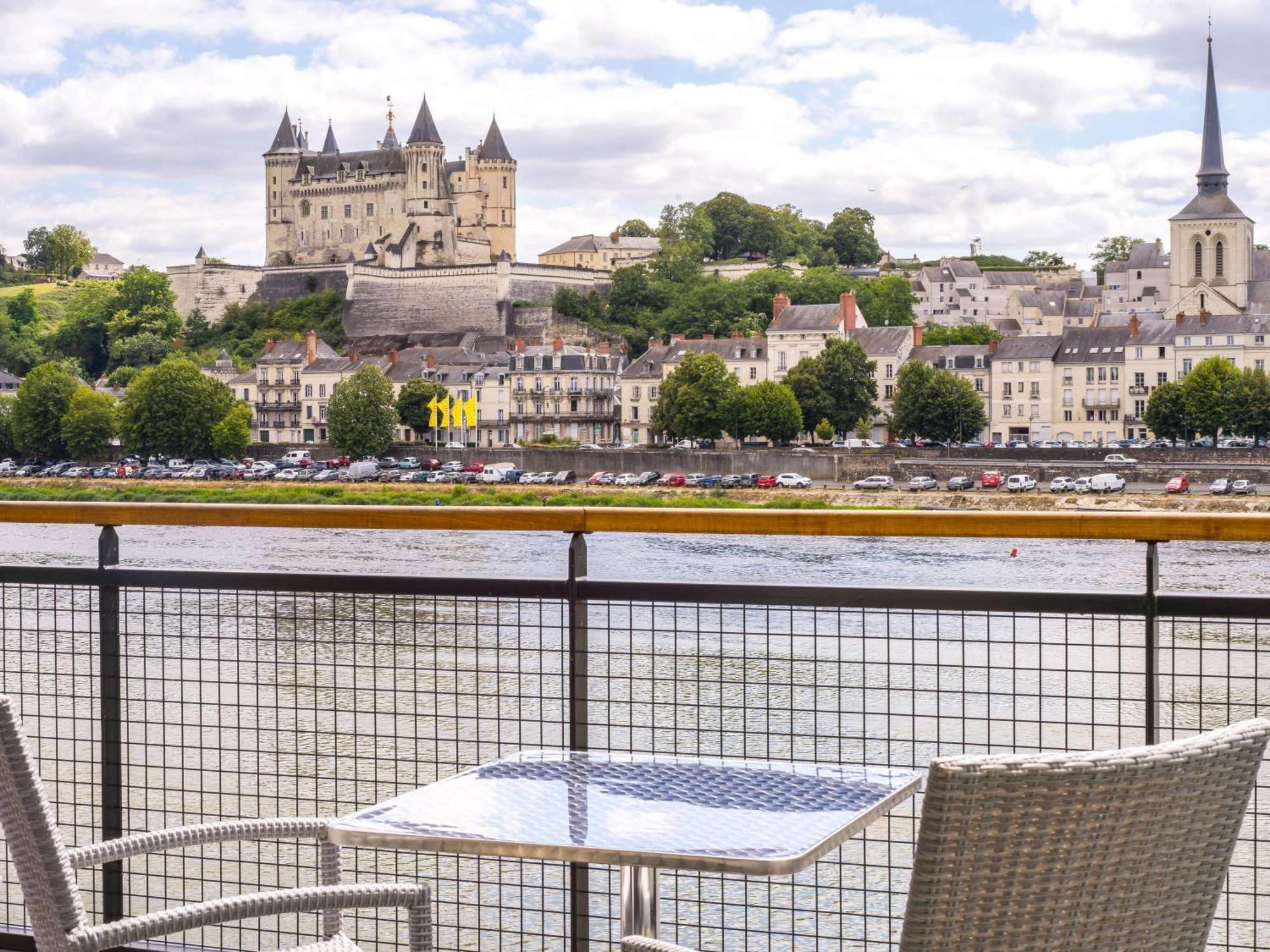 Mercure Bords De Loire Saumur Exterior foto