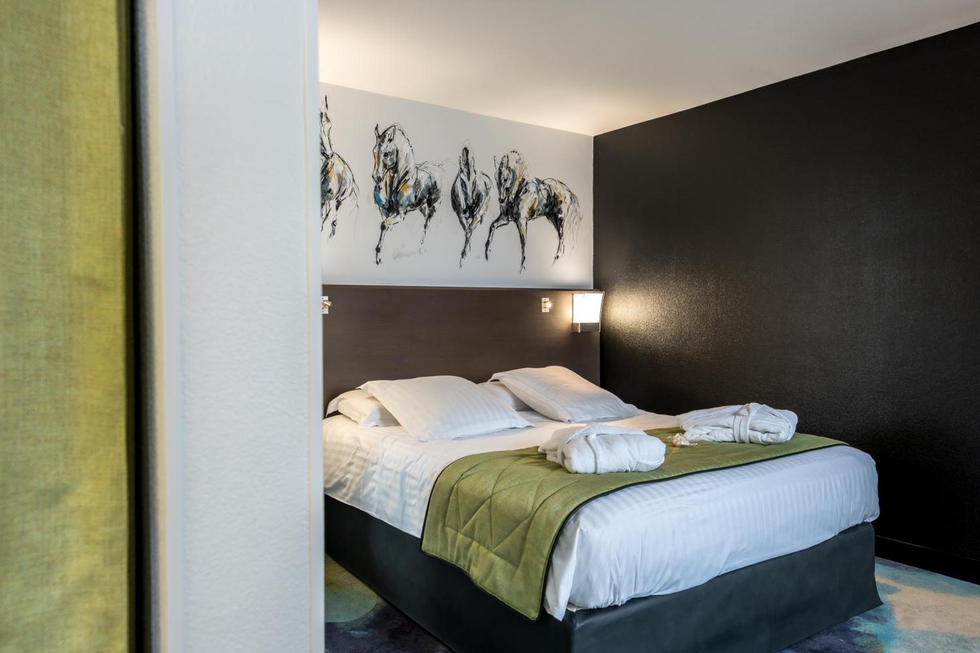 Mercure Bords De Loire Saumur Exterior foto
