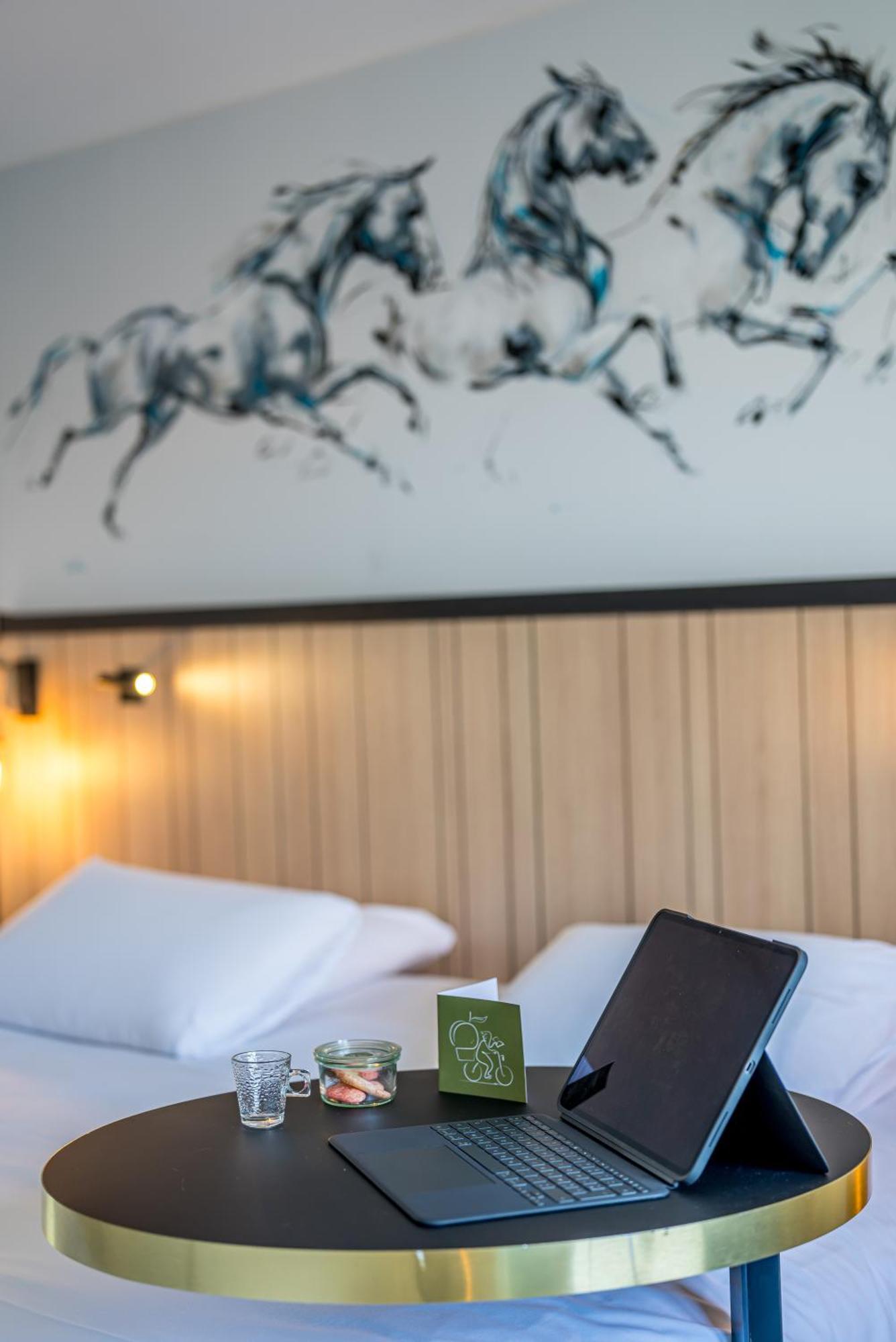 Mercure Bords De Loire Saumur Exterior foto